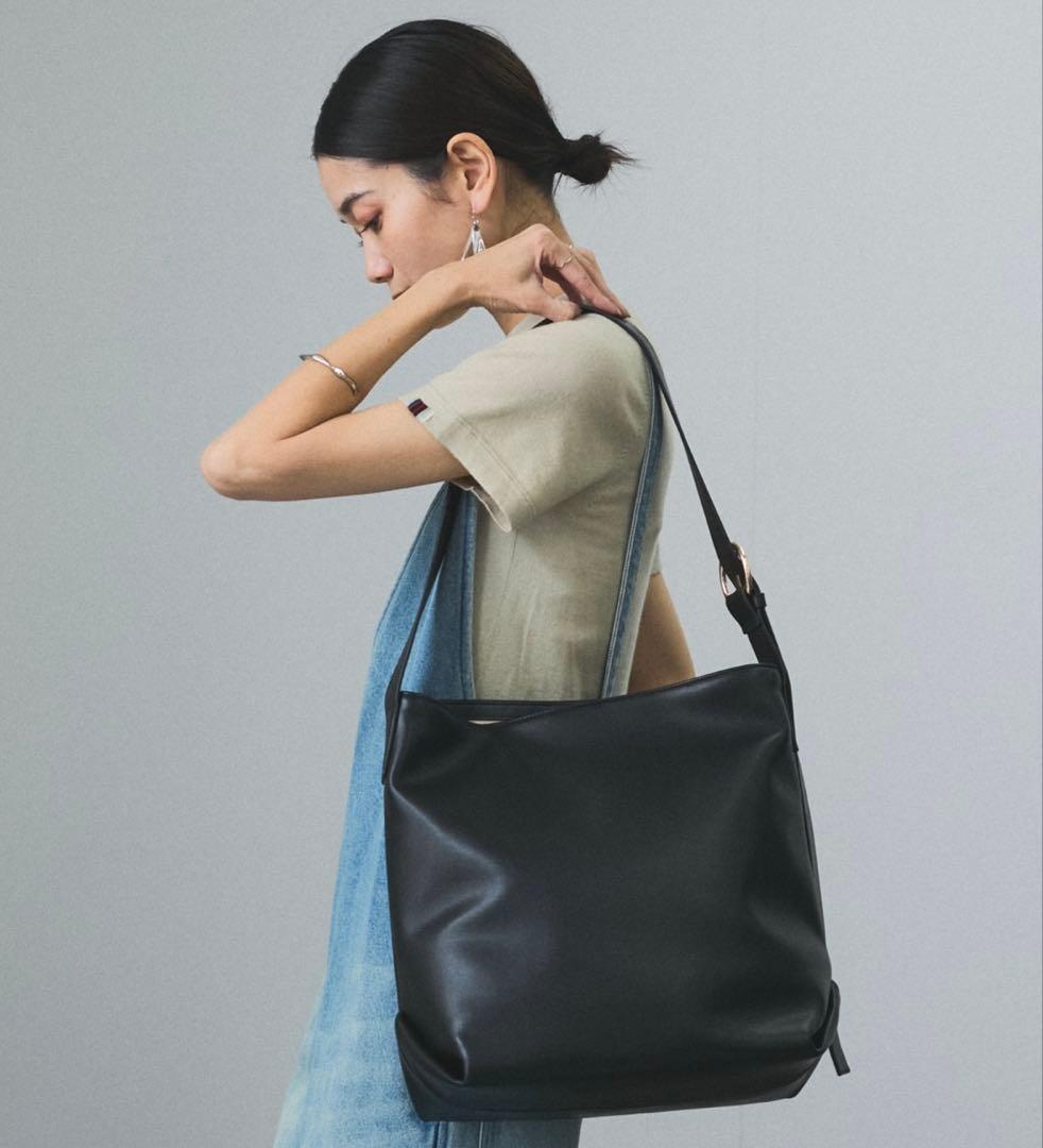 サロンアダムエロペ　スプリットレザーバケットバッグ 【A4対応】