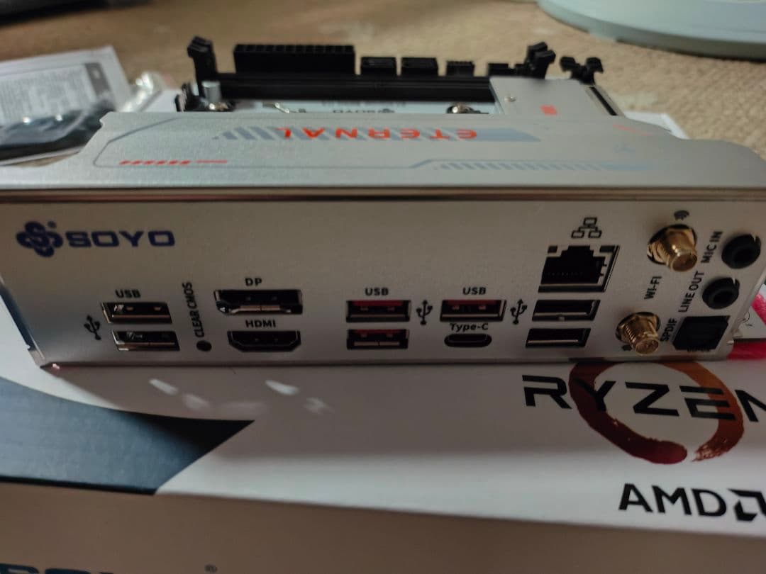 AM5 SOYO ETERNAL B650 ITX白マザーボード