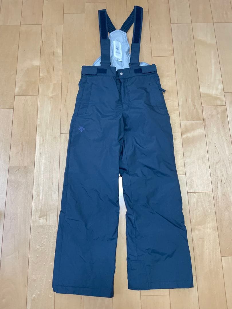 DESCENTE キッズスキーウェア　140cm 調整可