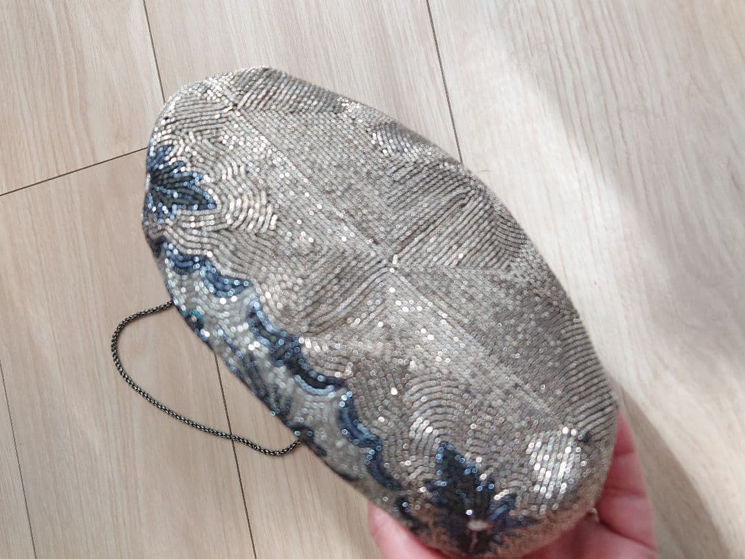 皇室御用達 ルミー 総ビーズバッグ