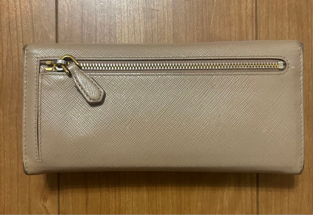 PRADA ベージュ 長財布　正規品