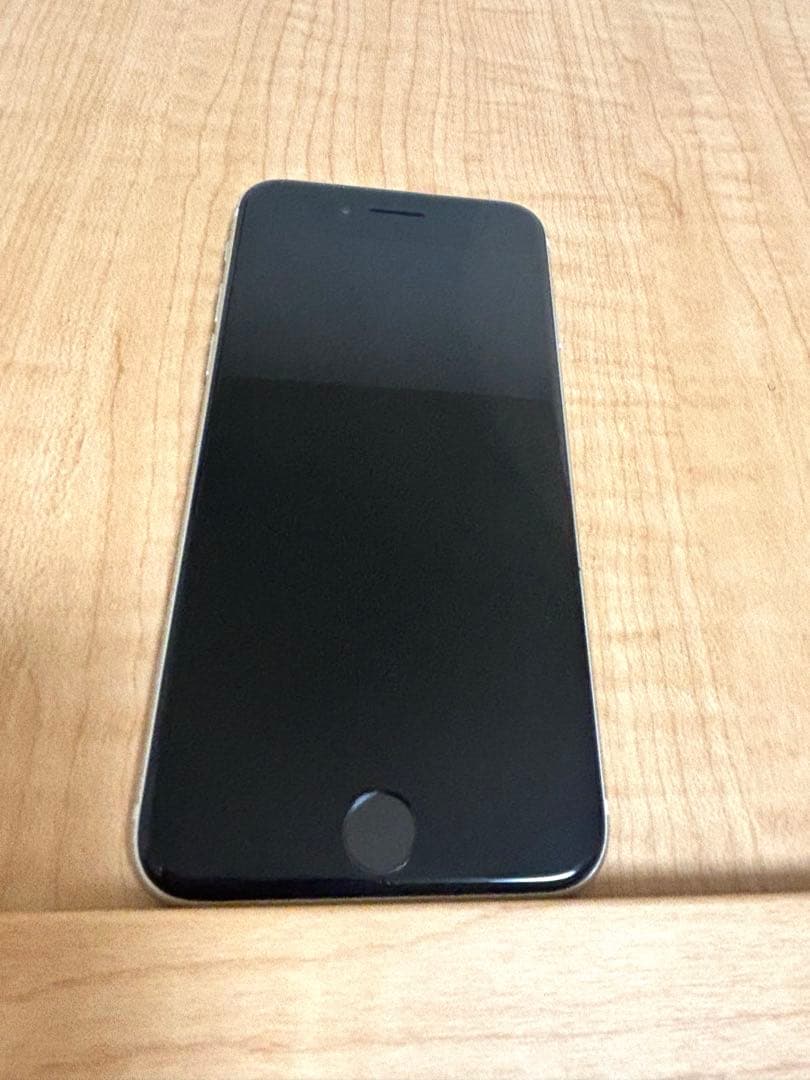 [バッテリー100% ] iPhoneSE 第3世代 本体 64GB