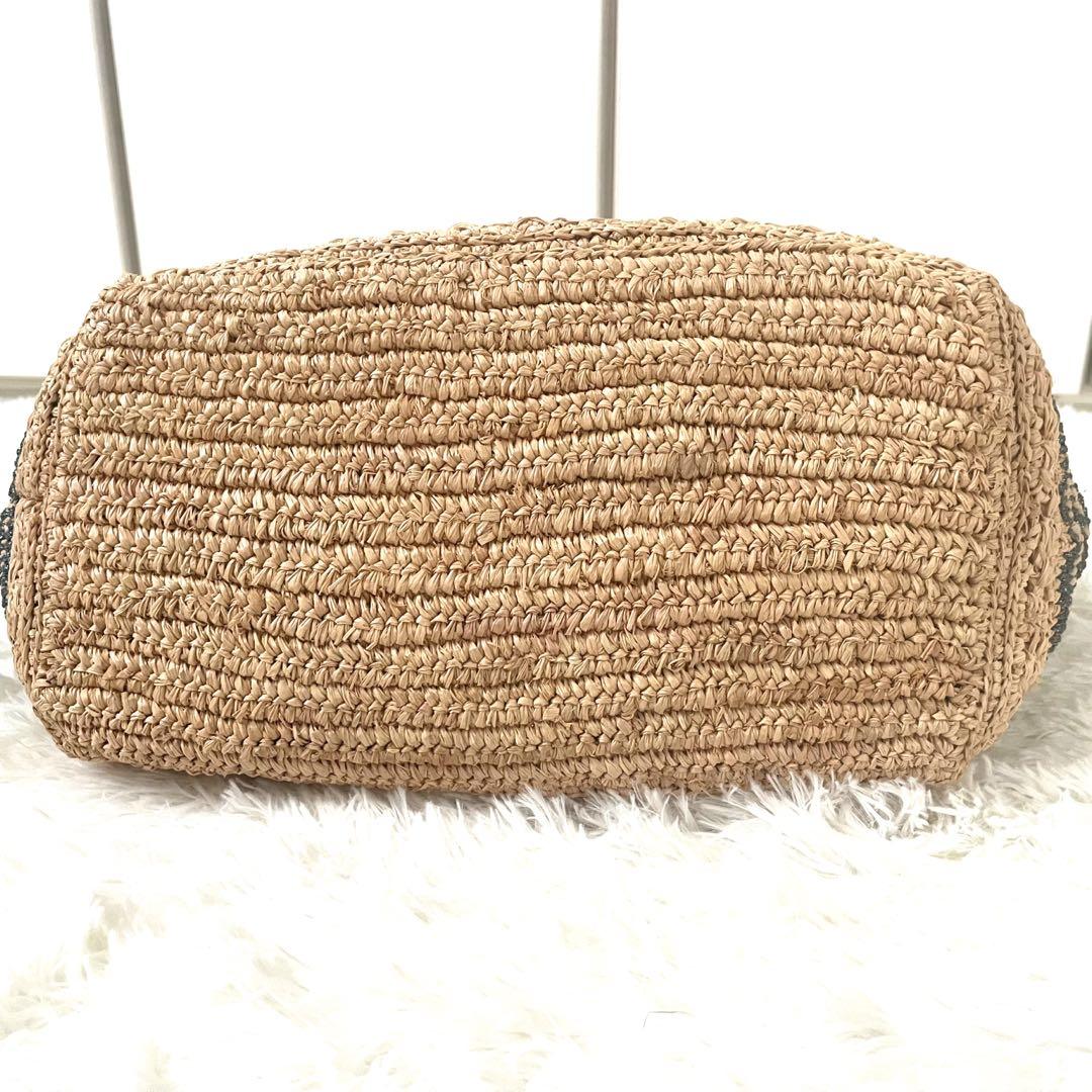 【美品】ヴァネッサブリューノ☆かごバッグ　ラフィア　大容量　ボーダー　天然素材