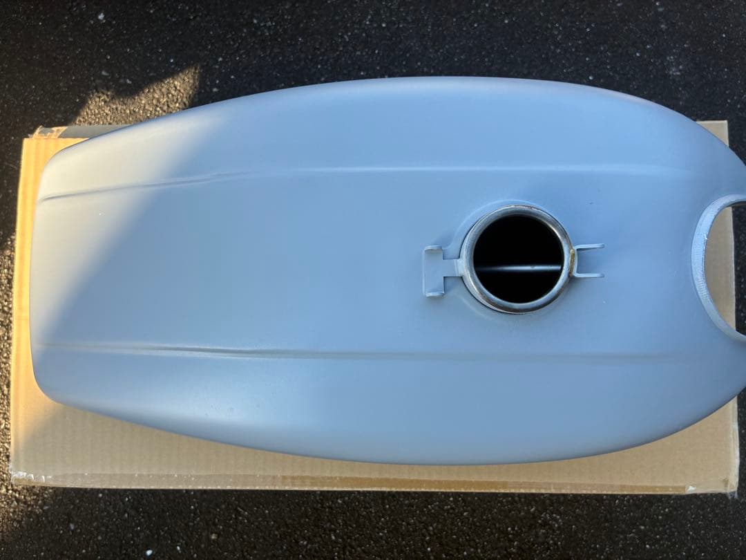 未使用新品 リプロ CB400F用 タンク サイドカバー 未塗装