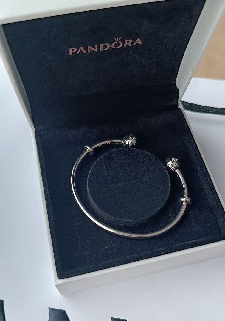 Pandora シルバーオープンバングル