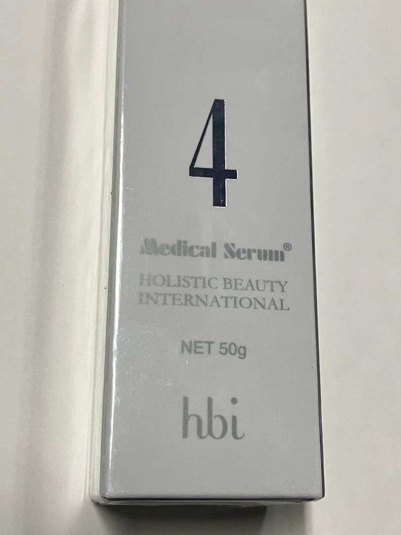 新品　4個　メディカルセラム　ホワイティスピュア ホワイト 保湿ゲル 50g