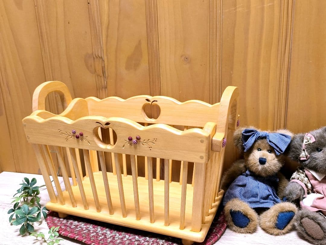 ⭐アメリカンカントリー雑貨♥脚付き木製バスケット✳️りんご(内カバー▪飾り付き)