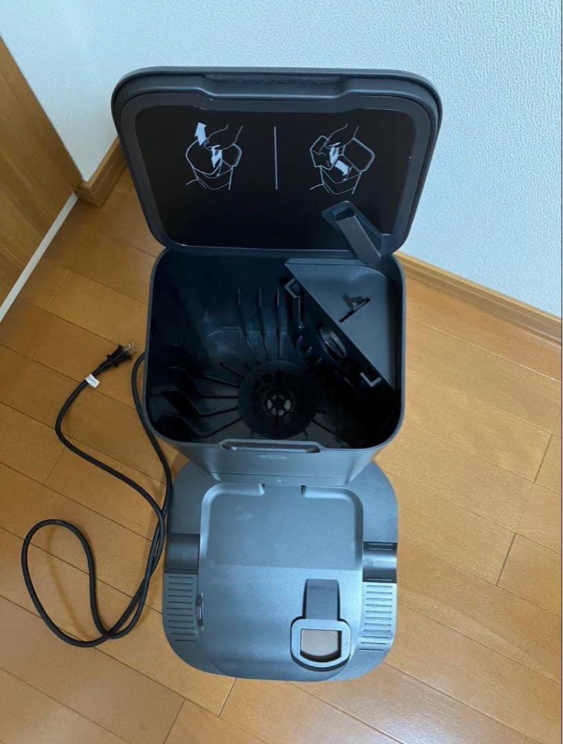 【ルンバ i7+（i755060）◆2023年購入・極美品・年2回程度の使用】