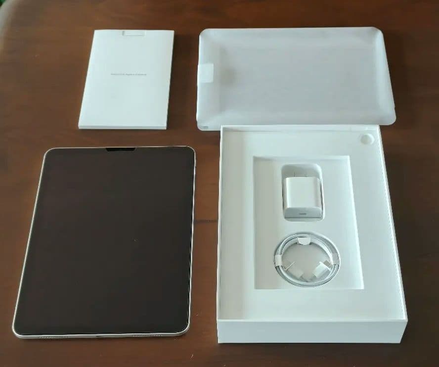 IPad Air 第5世代　256GB スターライトグレー　WIFIモデル