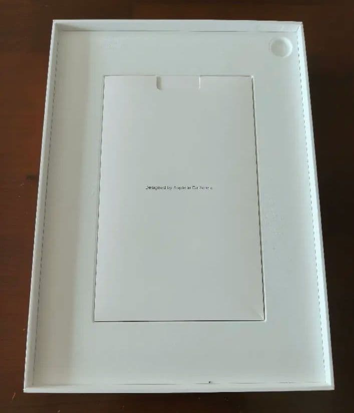 IPad Air 第5世代　256GB スターライトグレー　WIFIモデル