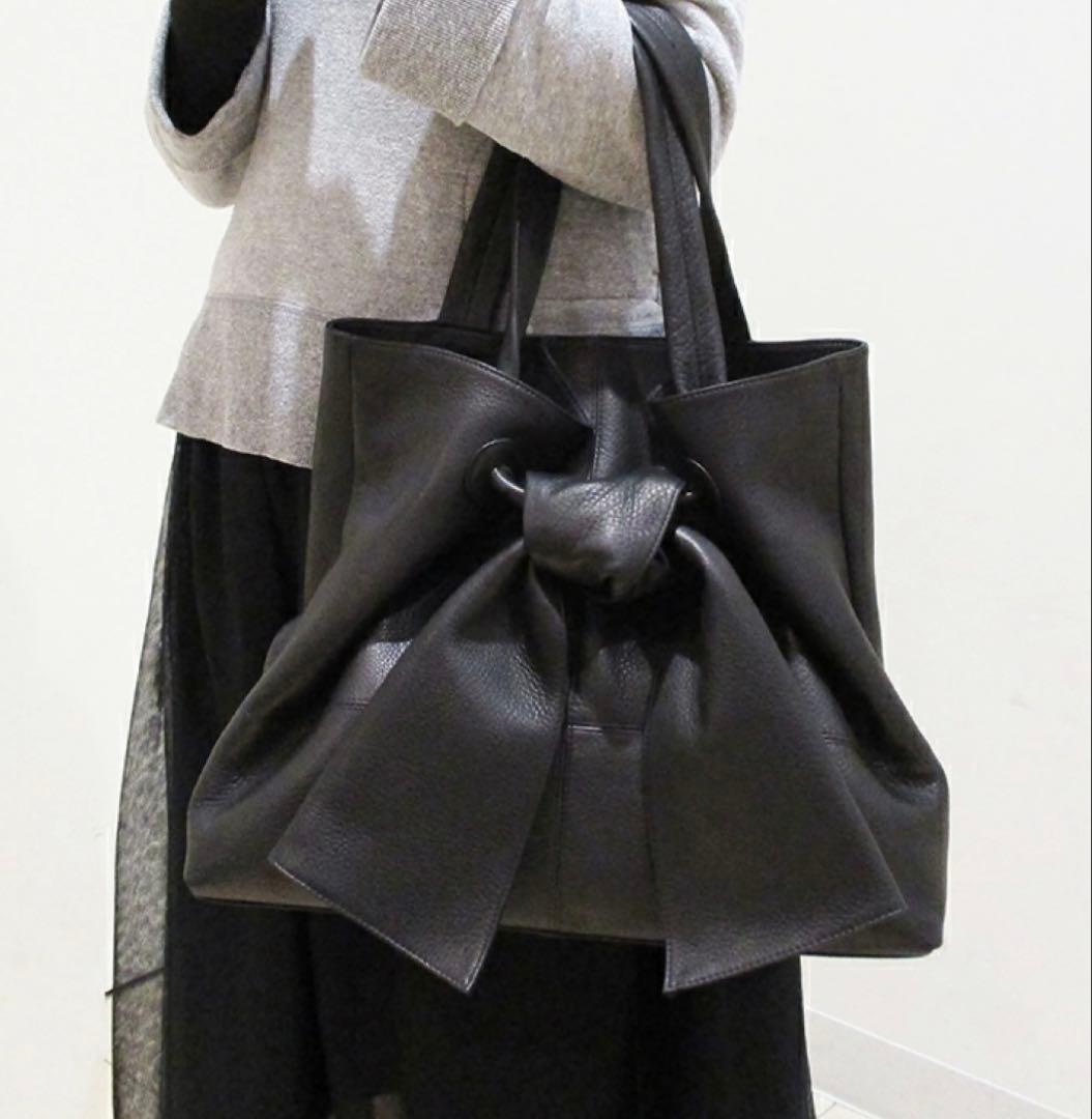 VIA DOAN ヴィア ドアン 牛革 本革 リボン