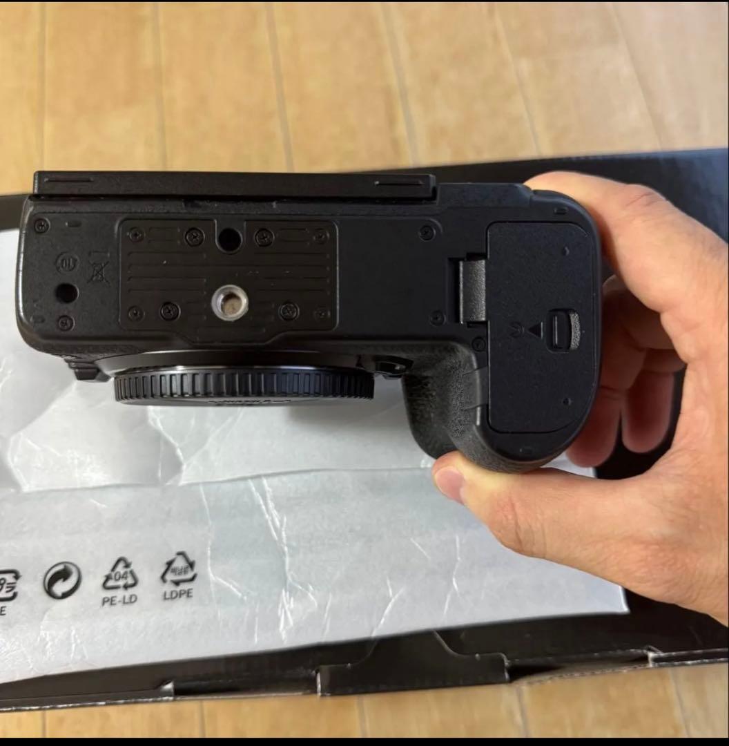 デジタルカメラ Nikon Z 6 II + 24-70mm f/4 S