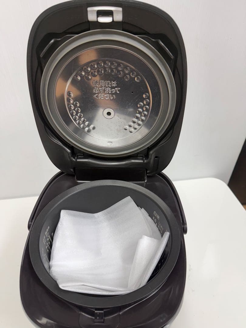 TOSHIBA 真空圧力IH ジャー炊飯器RC-10VRVE3 2023年製