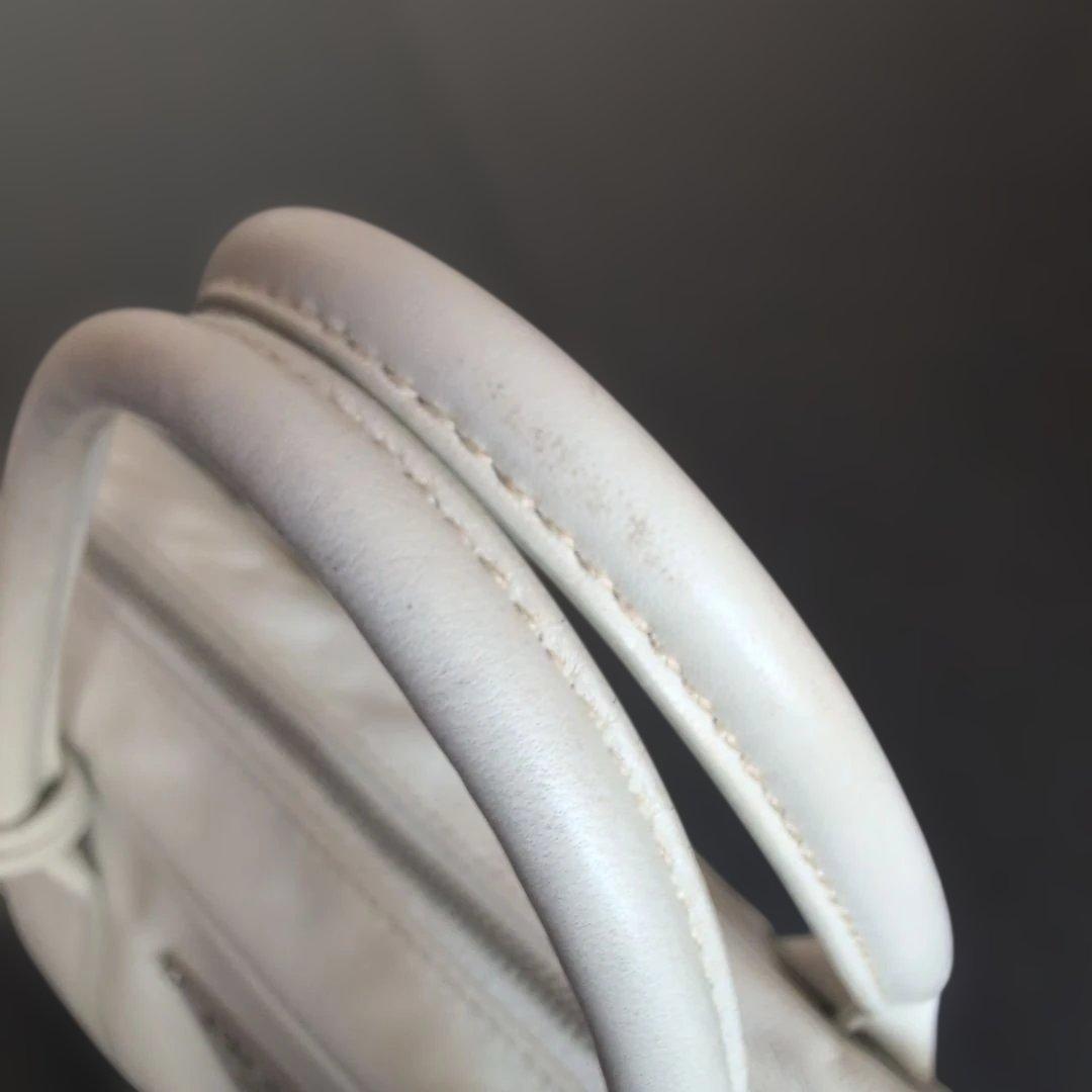 PRADA 　ハンドバッグ レザー　ダイヤル錠付き