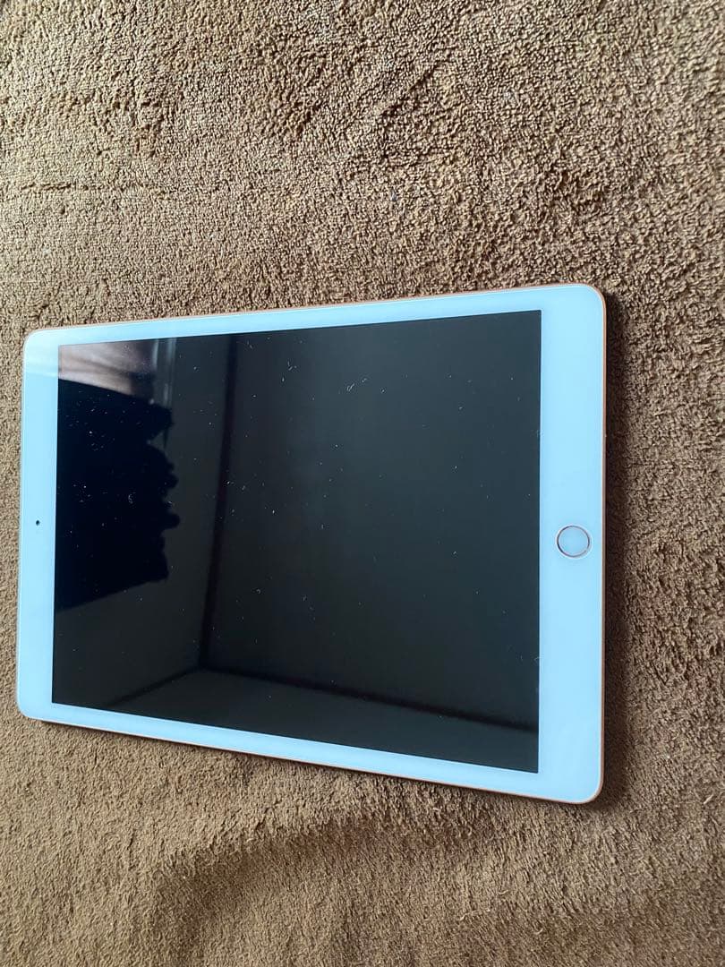 美品】Apple iPad 第7世代 Wi-Fi Cellular 32GB