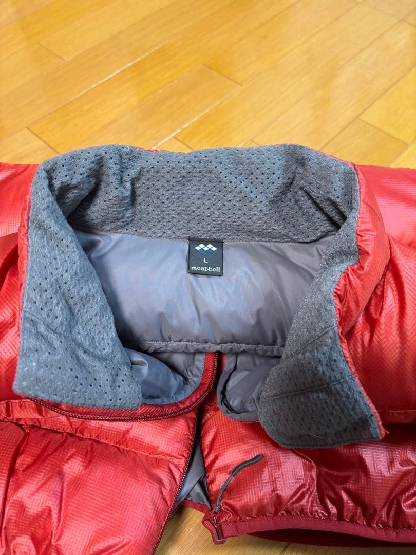 宮城リョータ　monbell 赤 ダウンジャケット