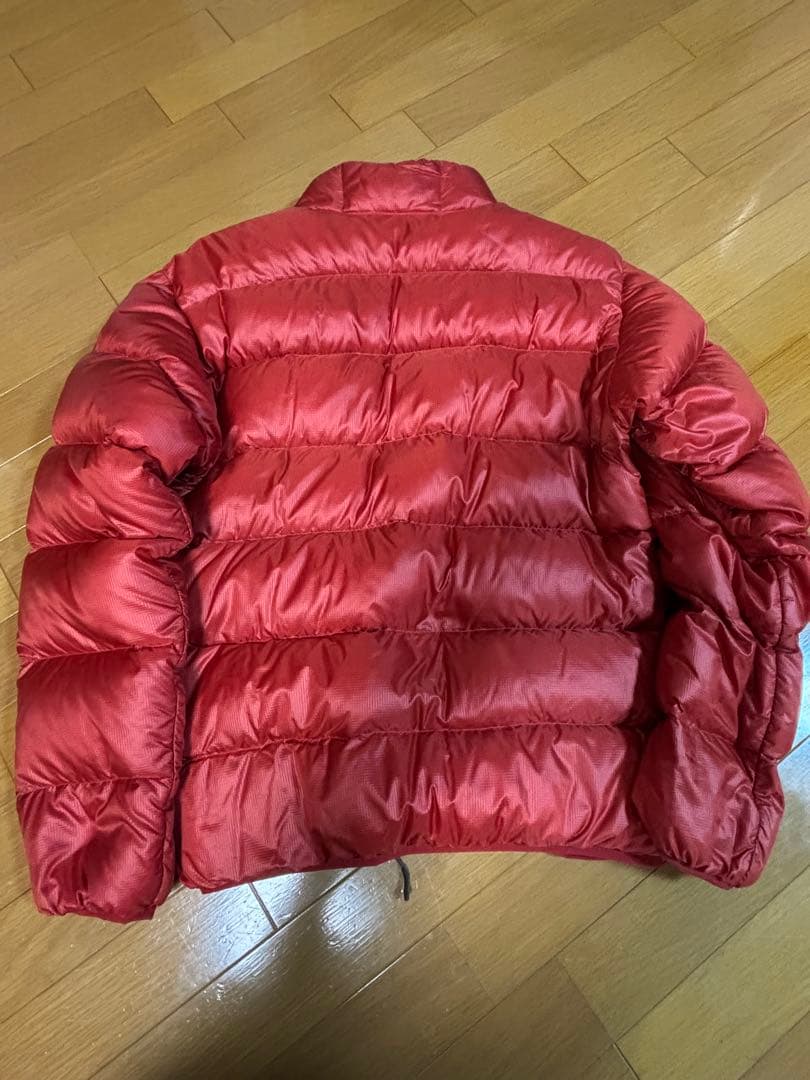 宮城リョータ　monbell 赤 ダウンジャケット