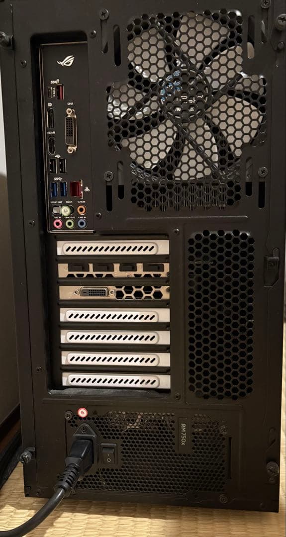 ゲーミングPC i7-8700 GTX1080 8GB