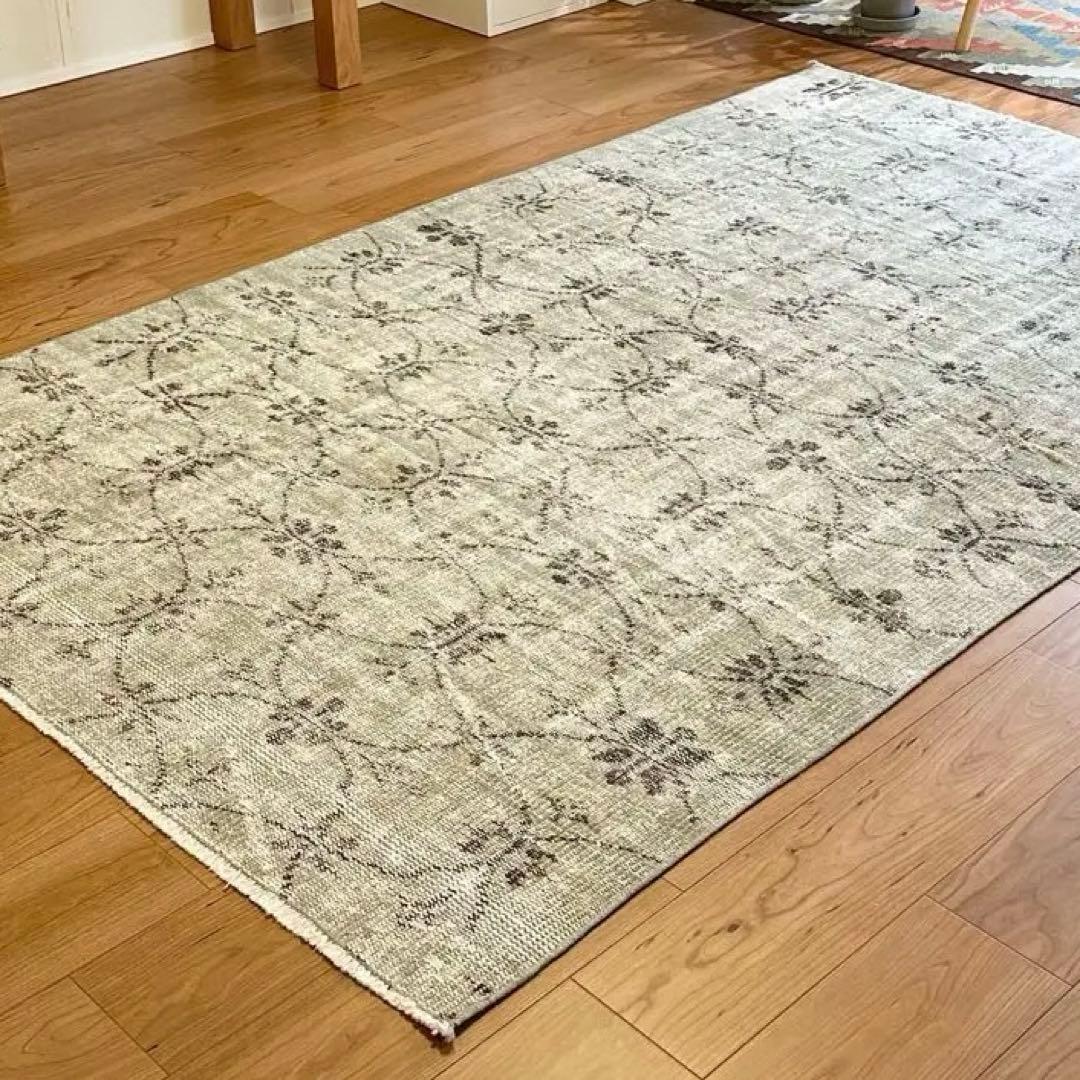 トルコ製ヴィンテージラグ 135×205 ペールグリーン ボタニカル