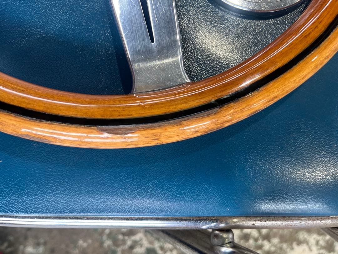 ナルディ　クラシック　小径ステアリング