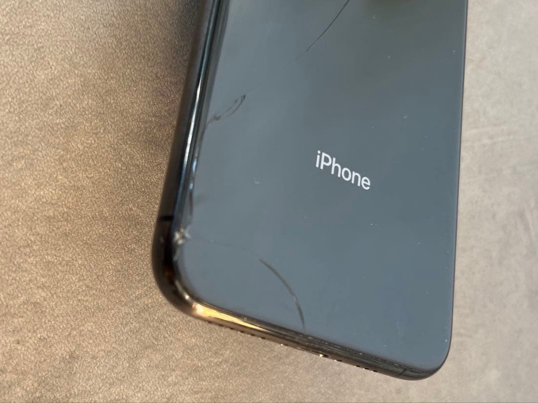 iPhone xsスペースグレイ　本体