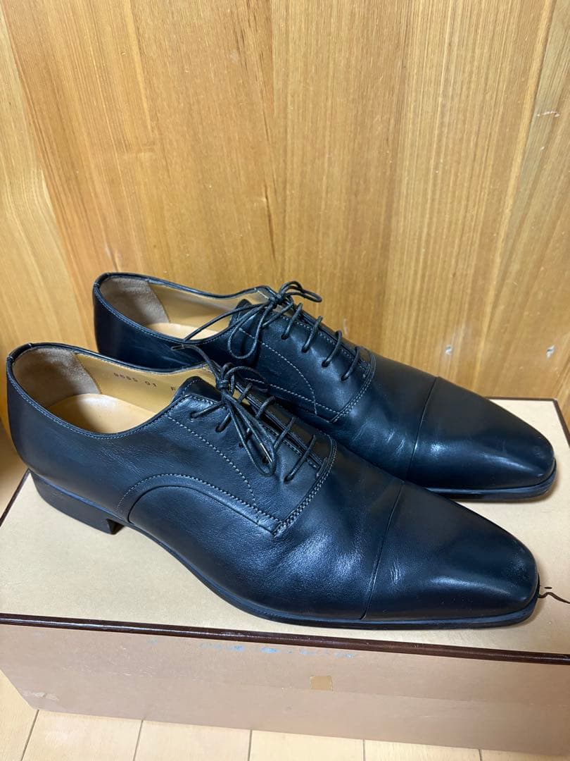 Santoni ブラックドレスシューズ 7.5 (F)