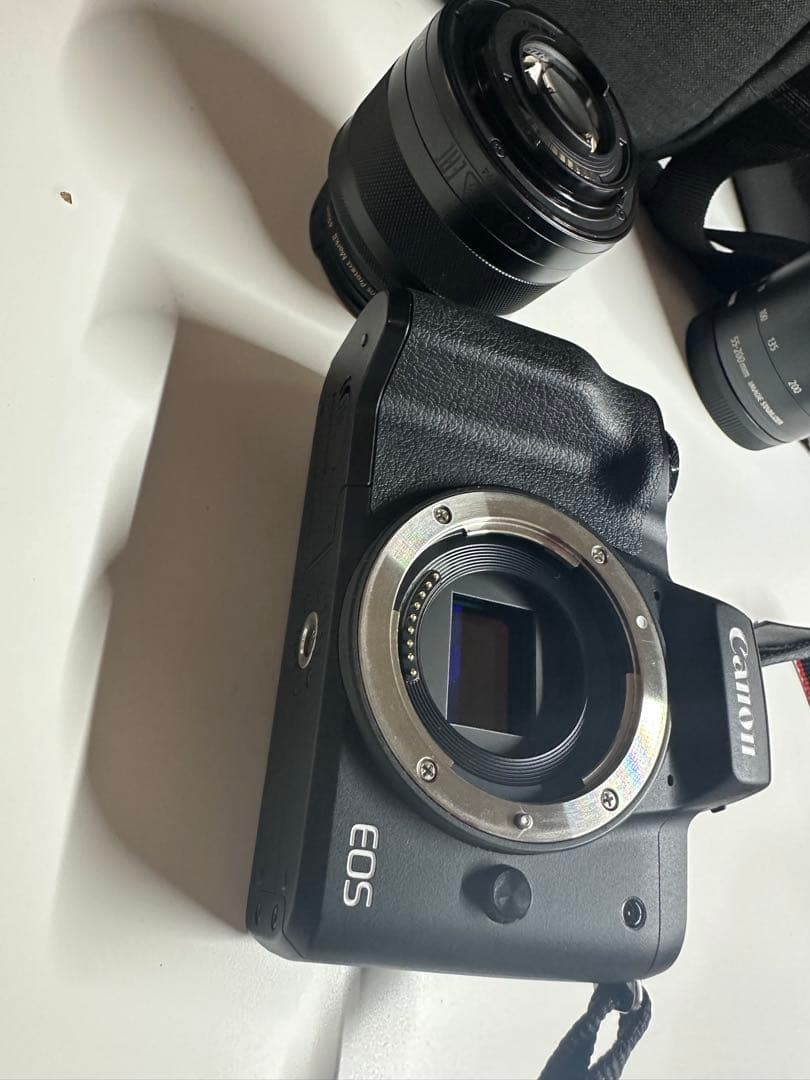 Canon EOS Kiss M2 ダブルレンズキット