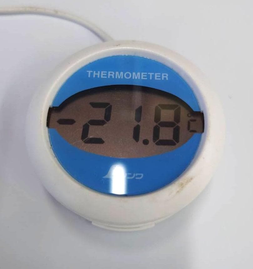 ★山善 電気冷凍庫 YF-C70 66L 小型 ホワイト 上開き 2023年製