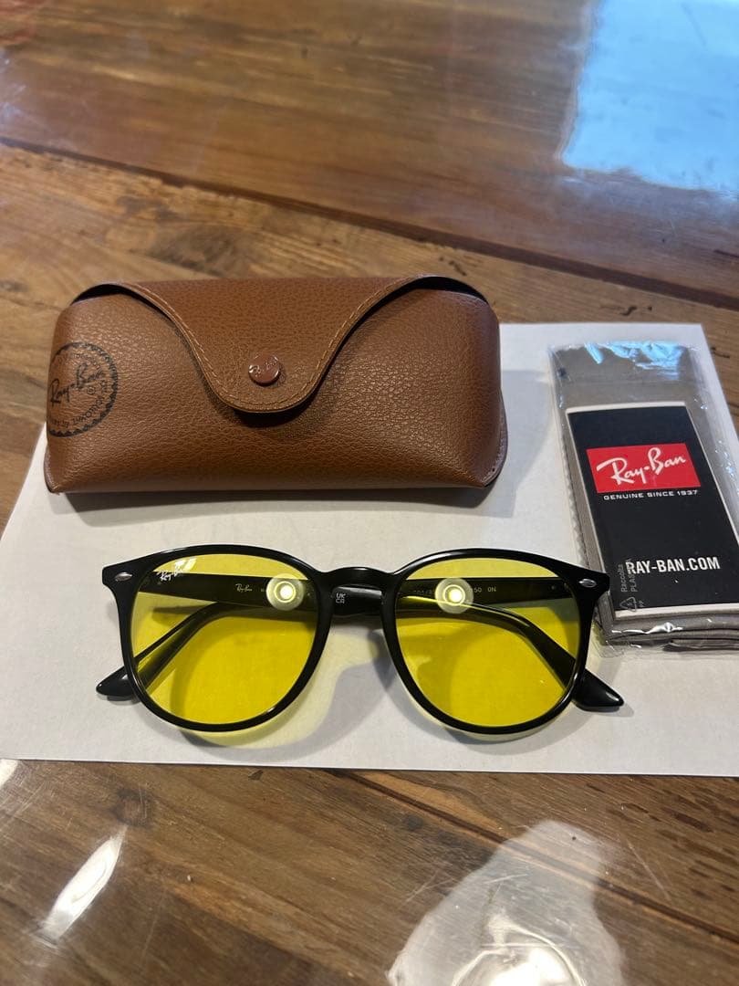 【鉄華団】サングラス Ray Ban 4259-F イエロー