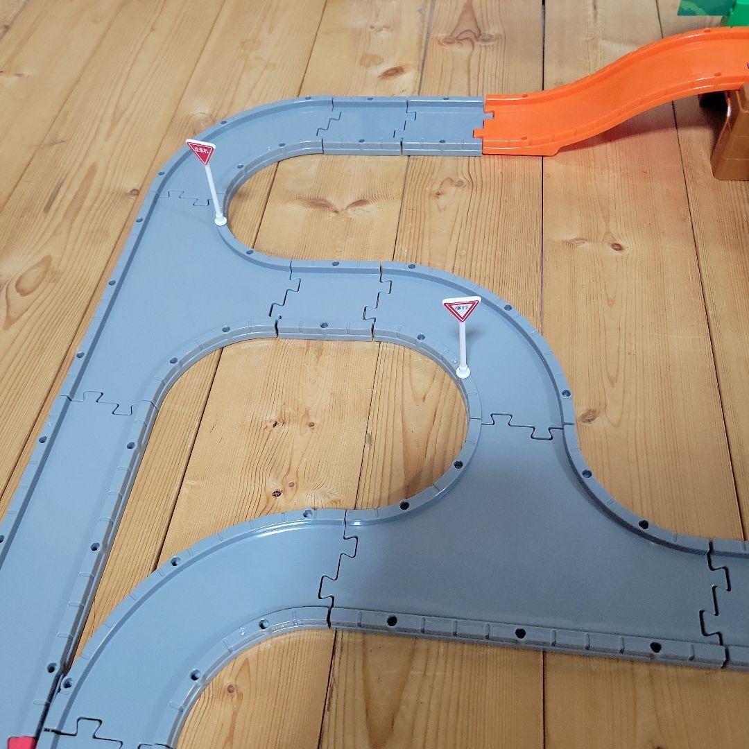 トミカシステム タウン道路セットと3wayオート山道道路セットとDXトミカタワー