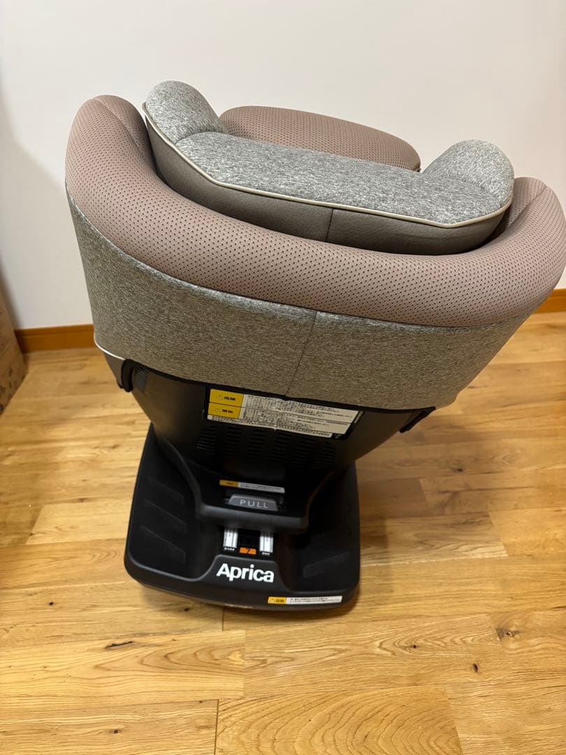 アップリカ　クルリラプラス 360° セーフティー　ISOFIX