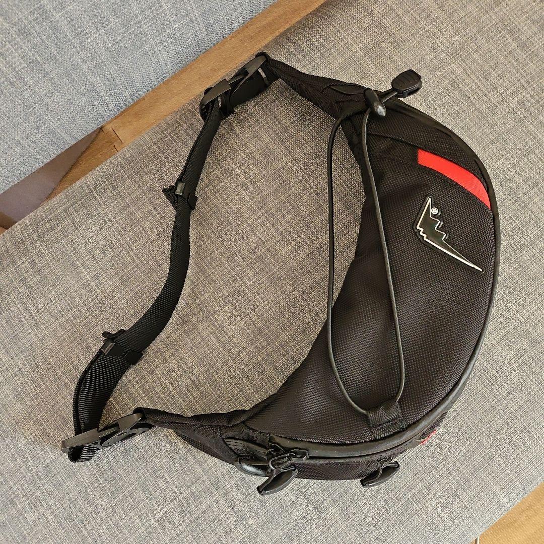 クシタニ　ウエストバッグ