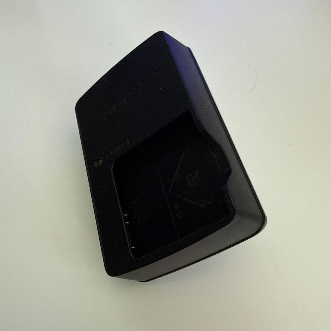 SONY Cyber-shot 16.1メガピクセル コンパクトデジタルカメラ