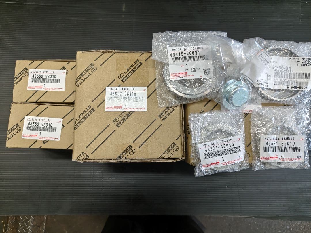 200系ハイエース2WD用ハブ&ベアリング2個