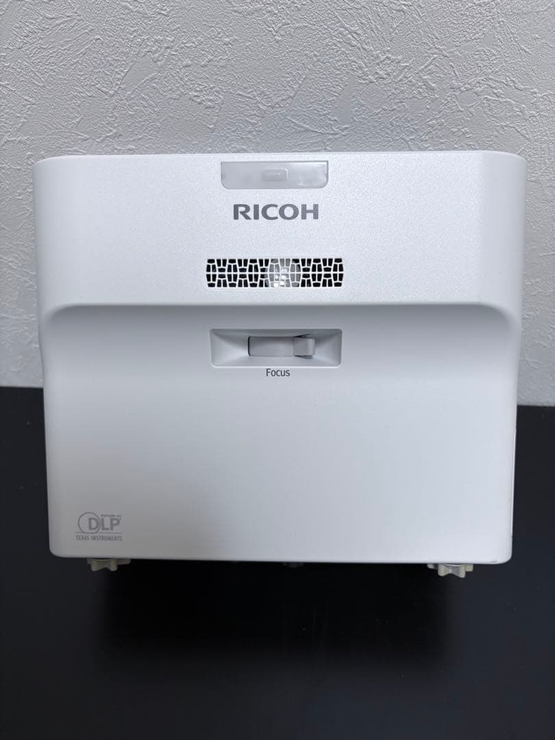RICOH 超短焦点プロジェクター PJ WX4153 超短焦点 WXGAモデル