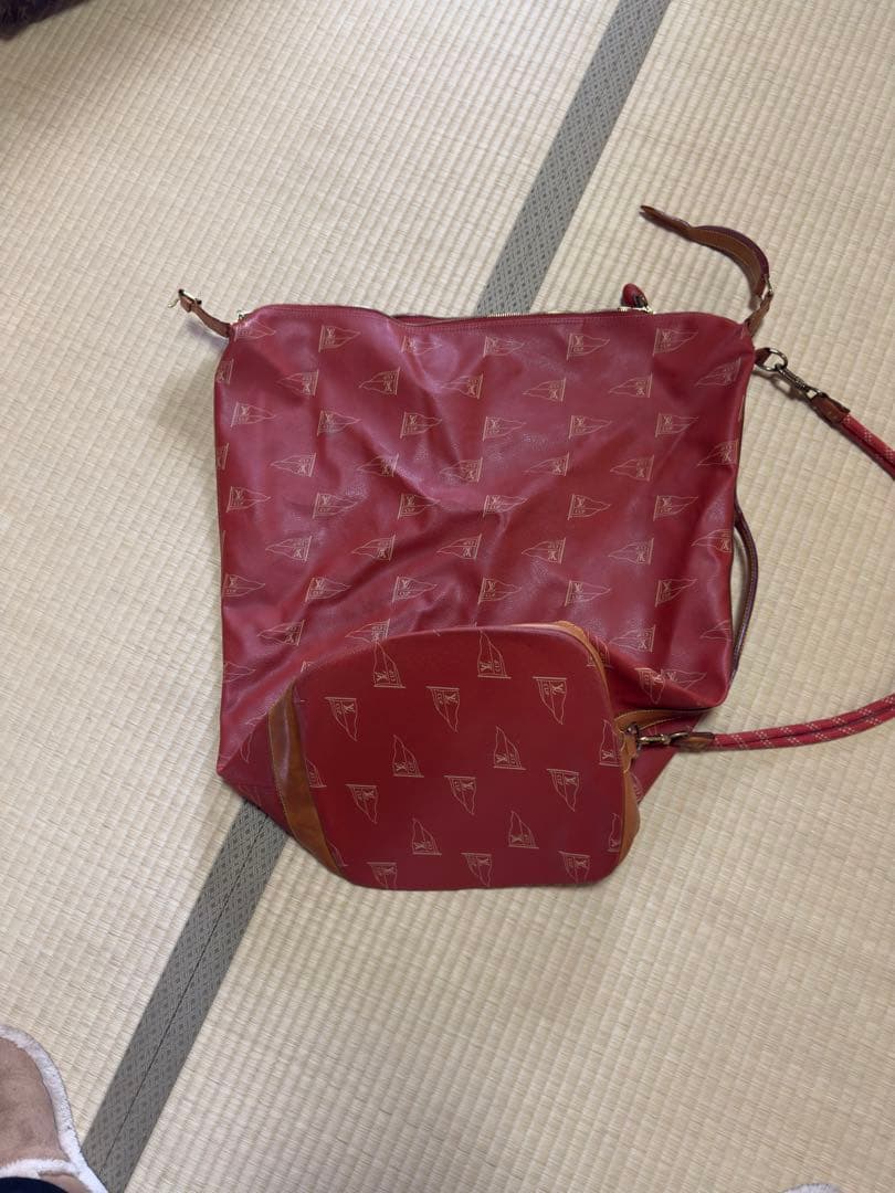 ルイ・ヴィトン　限定品　ルイ・ヴィトンカップ　レッド ドラムバッグ