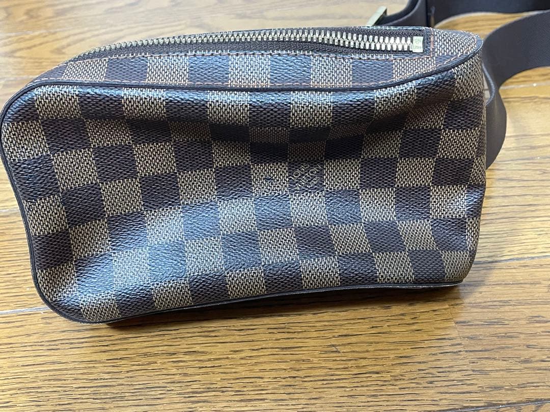Louis Vuitton ダミエ ボディバッグ