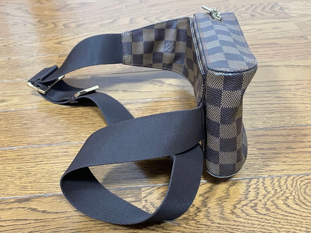 Louis Vuitton ダミエ ボディバッグ
