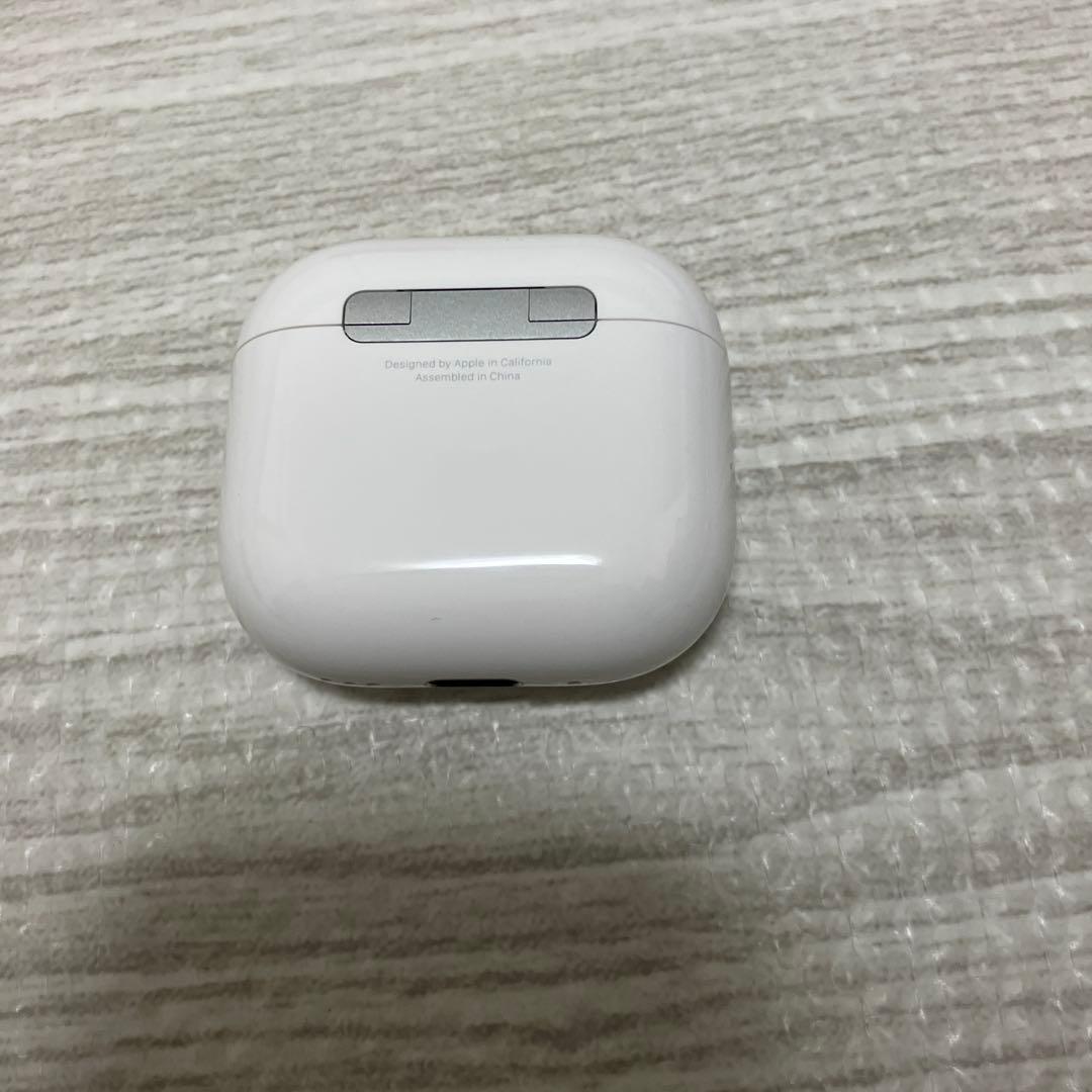 AirPods4 アクティブノイズキャンセリング搭載 ケース付き