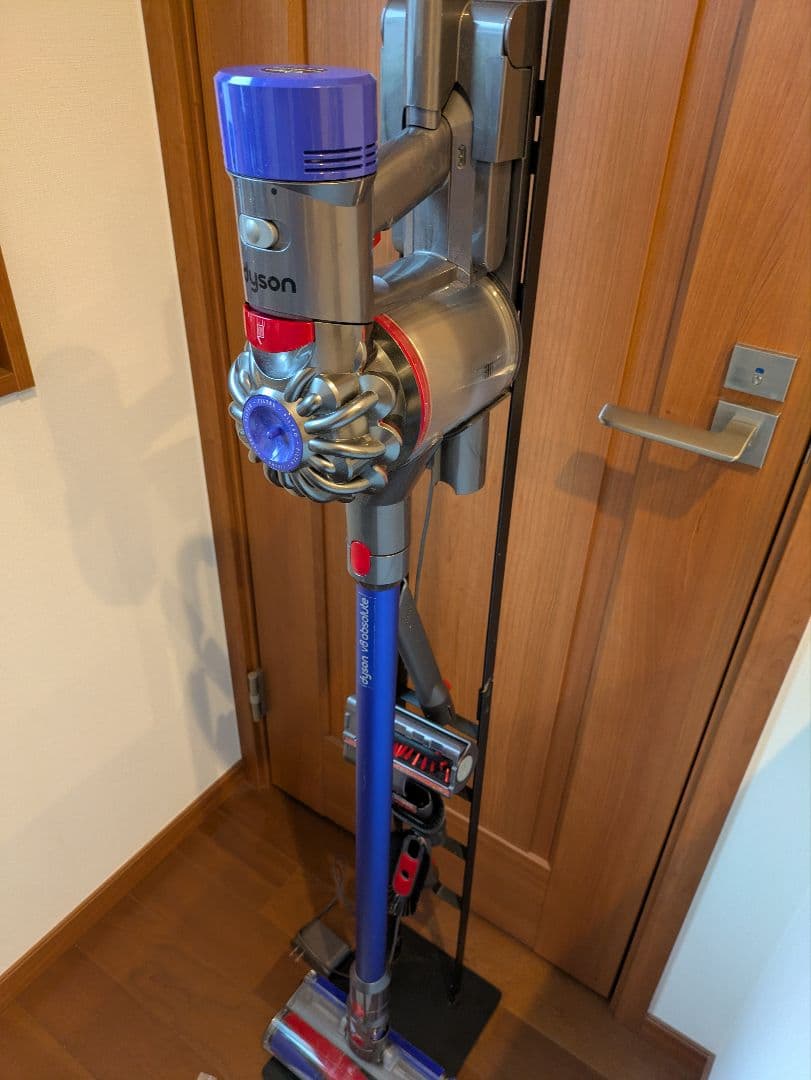Dyson V8アブソリュート スティッククリーナー 本体　スタンドセット