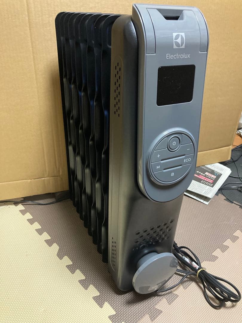 オイルヒーター(昨年後半に購入、使用2回、ほぼ未使用)