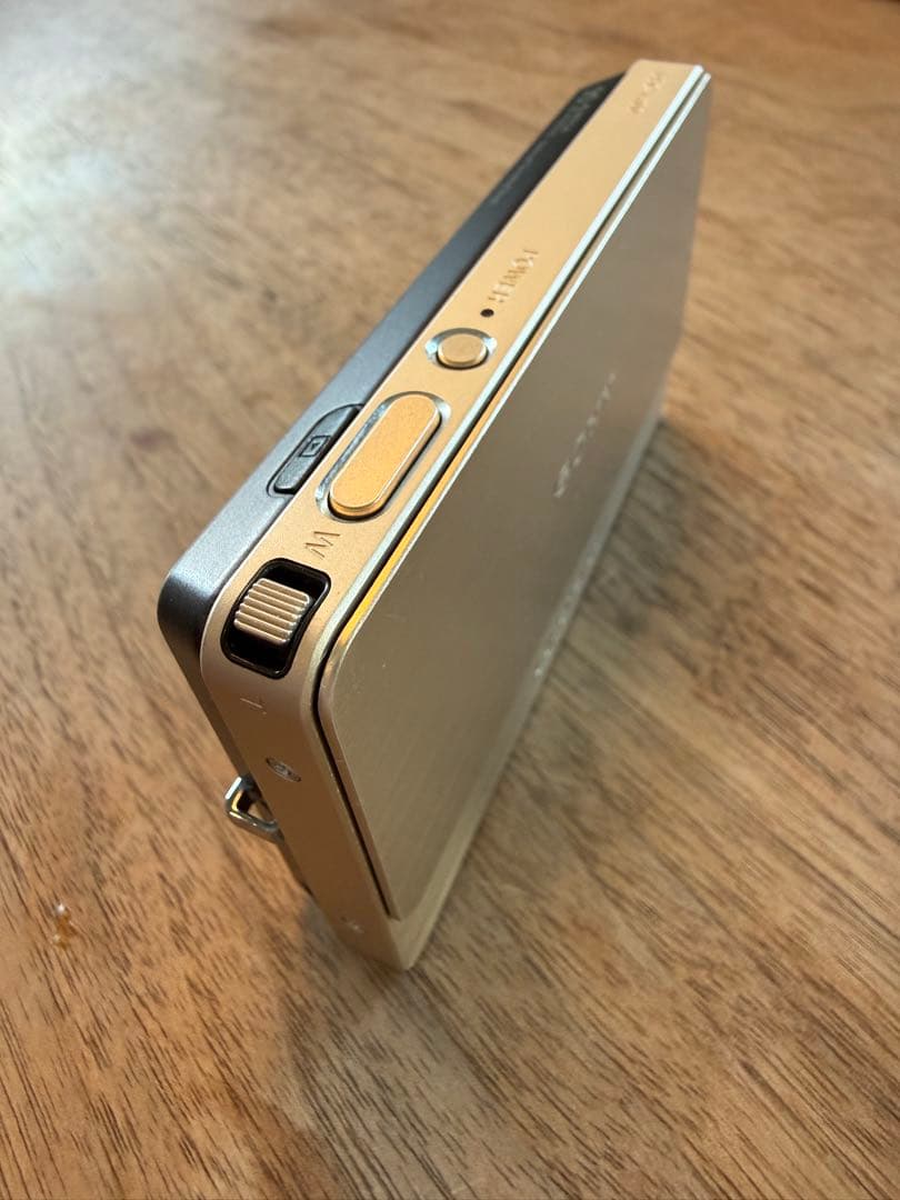 【美品】SONY Cyber-shot DSC-T700 ゴールド 動作確認済