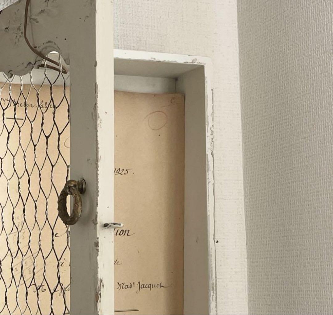 フランスアンティーク　ウォールシェルフ　グリアージュ　棚　壁掛け　白　鍵