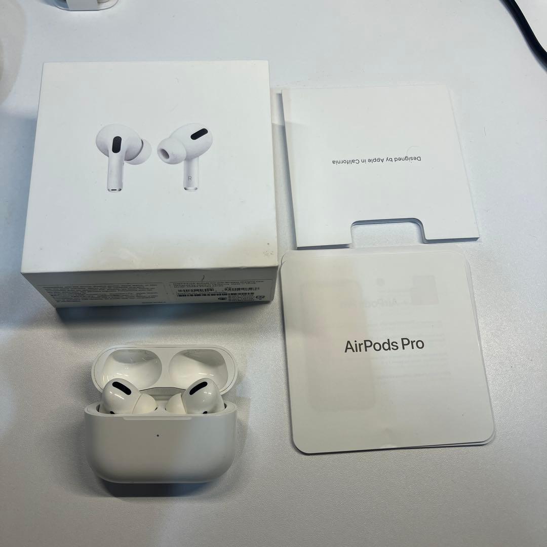 【中古】AirPods pro本体 ホワイト 充電ケース付き※値下げ依頼歓迎