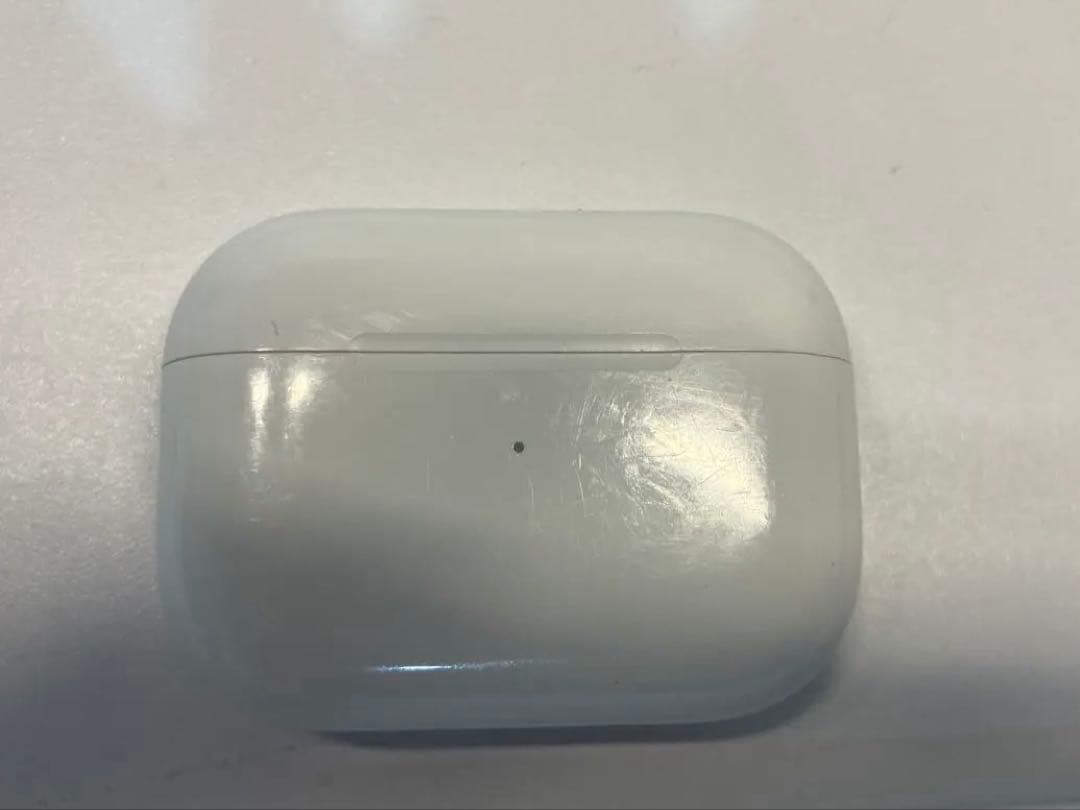 【中古】AirPods pro本体 ホワイト 充電ケース付き※値下げ依頼歓迎