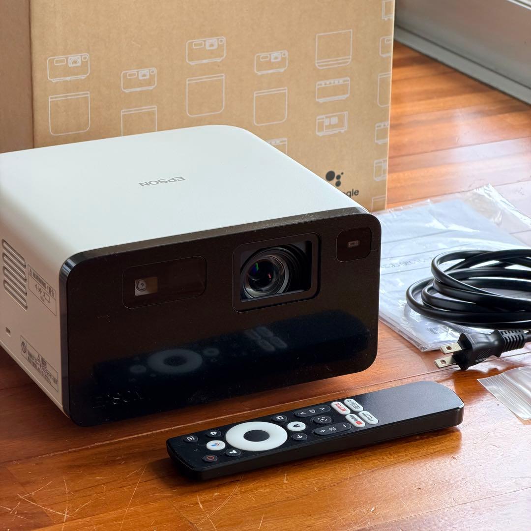 EPSONホームプロジェクター dreamio EF-21W【美品】