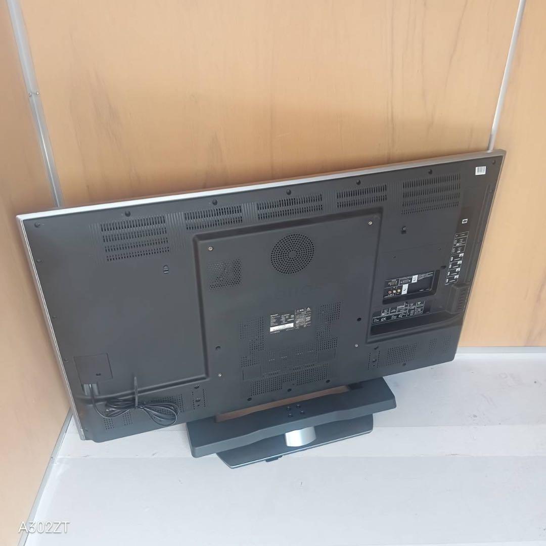 I 101 送料無料 SHARP　52インチ液晶テレビ　展示品