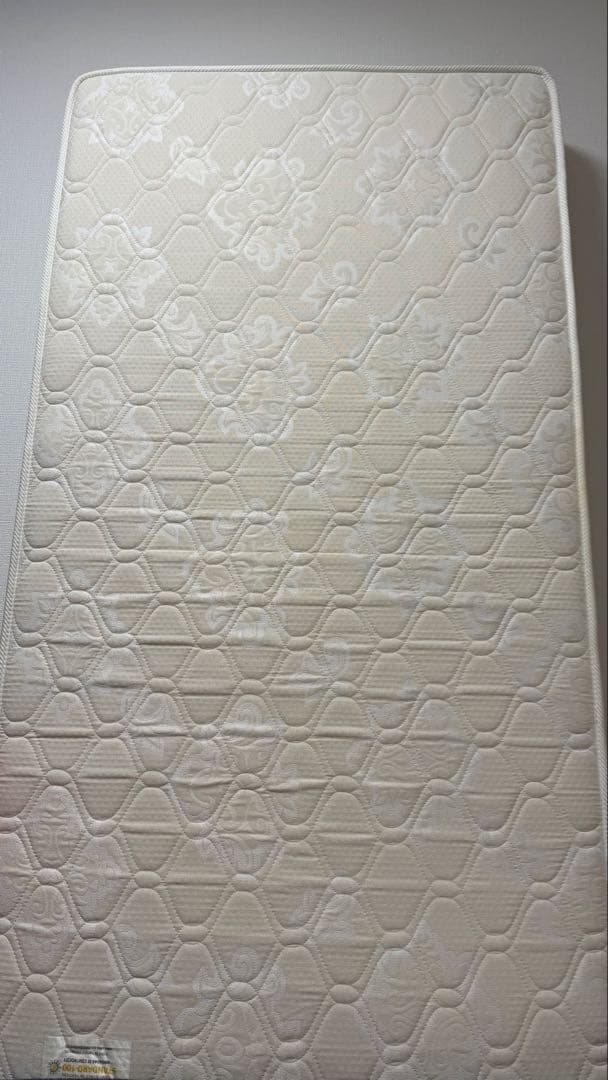 e*8様 マニフレックス　シングルマットレス