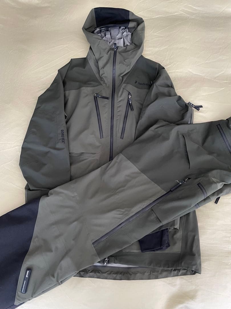 スキー PeakPerfomance HeliverticalJacet M