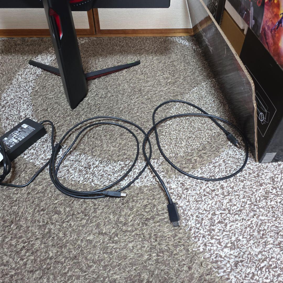 中古4kゲーミングモニター